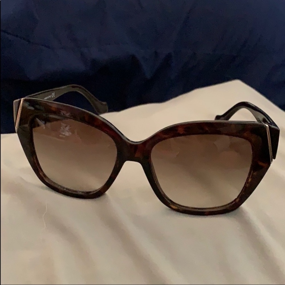 NWOT Balenciaga sunglasses